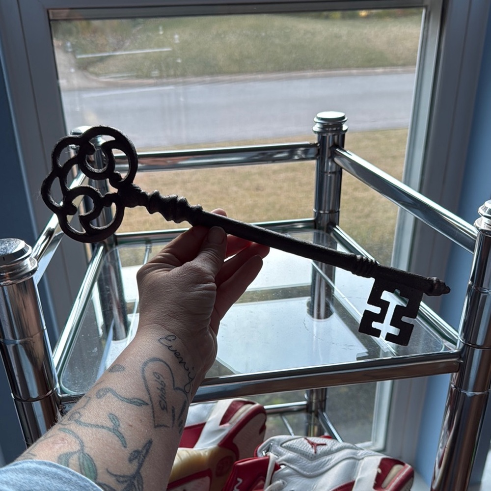 Vintage Black Skeleton Key Decor